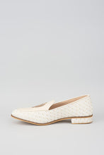 Load image into Gallery viewer, Ivory Lucknowi Crown Loafers