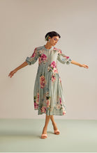 Load image into Gallery viewer, EVAA DRESS