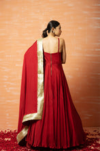 Load image into Gallery viewer, Deep Red Modal Gown Set