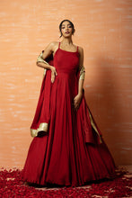 Load image into Gallery viewer, Deep Red Modal Gown Set