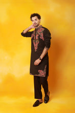 Load image into Gallery viewer, Black kashimiri embroidered Kurta Pant