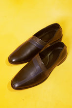 Load image into Gallery viewer, Dark Brown Loafer with Blue and Brown Design