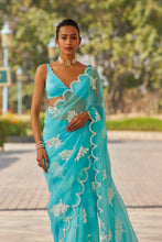 Load image into Gallery viewer, Blue Flower Saree Set
