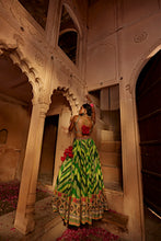 Load image into Gallery viewer, LEHER LEHENGA SET