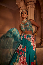 Load image into Gallery viewer, GULSHAAD LEHENGA SET
