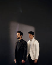 Load image into Gallery viewer, Brick by Brick Tux