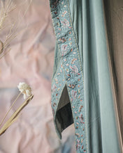 Load image into Gallery viewer, Chateau Grey Stole