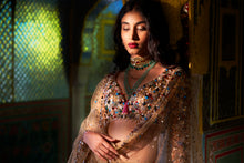 Load image into Gallery viewer, Gold Three-Dimension