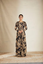 Load image into Gallery viewer, BLACK FLORAL JUMPSUIT SET