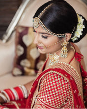 Load image into Gallery viewer, Slik Flower Gajra (Piss G)