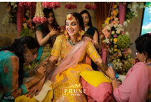 Load image into Gallery viewer, Yellow Floral Jewellery (Bstj-02)