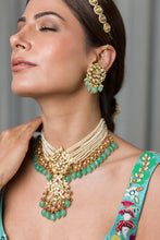 Load image into Gallery viewer, Swarovski Crystal Earrings With Green Beads