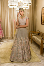 Load image into Gallery viewer, Swarovski Crystal Passa