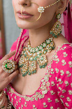 Load image into Gallery viewer, Green Meenakari Necklace