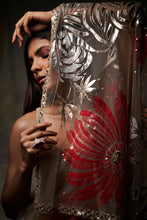 Load image into Gallery viewer, Nude Metallic Applique Saree