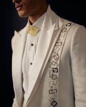 Load image into Gallery viewer, Leaf Gold Kalgi