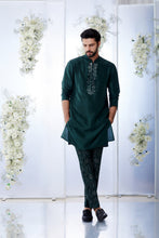 Load image into Gallery viewer, Emerald Green Mirror Open Sherwani Set