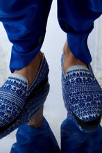 Load image into Gallery viewer, Blue on Blue Sherwani Set