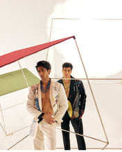 Load image into Gallery viewer, Sapphire waves Neckpiece