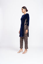 Load image into Gallery viewer, Navy Blue Velvet Kurta Set
