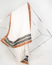 Load image into Gallery viewer, White Stole