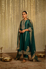 Load image into Gallery viewer, SABIRAH - EMERALD GREEN
