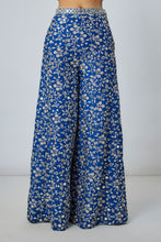 Load image into Gallery viewer, Dhyeya Pant Set
