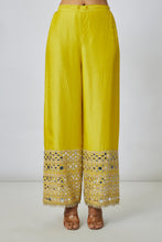 Load image into Gallery viewer, Cheshtha Anarkali Set
