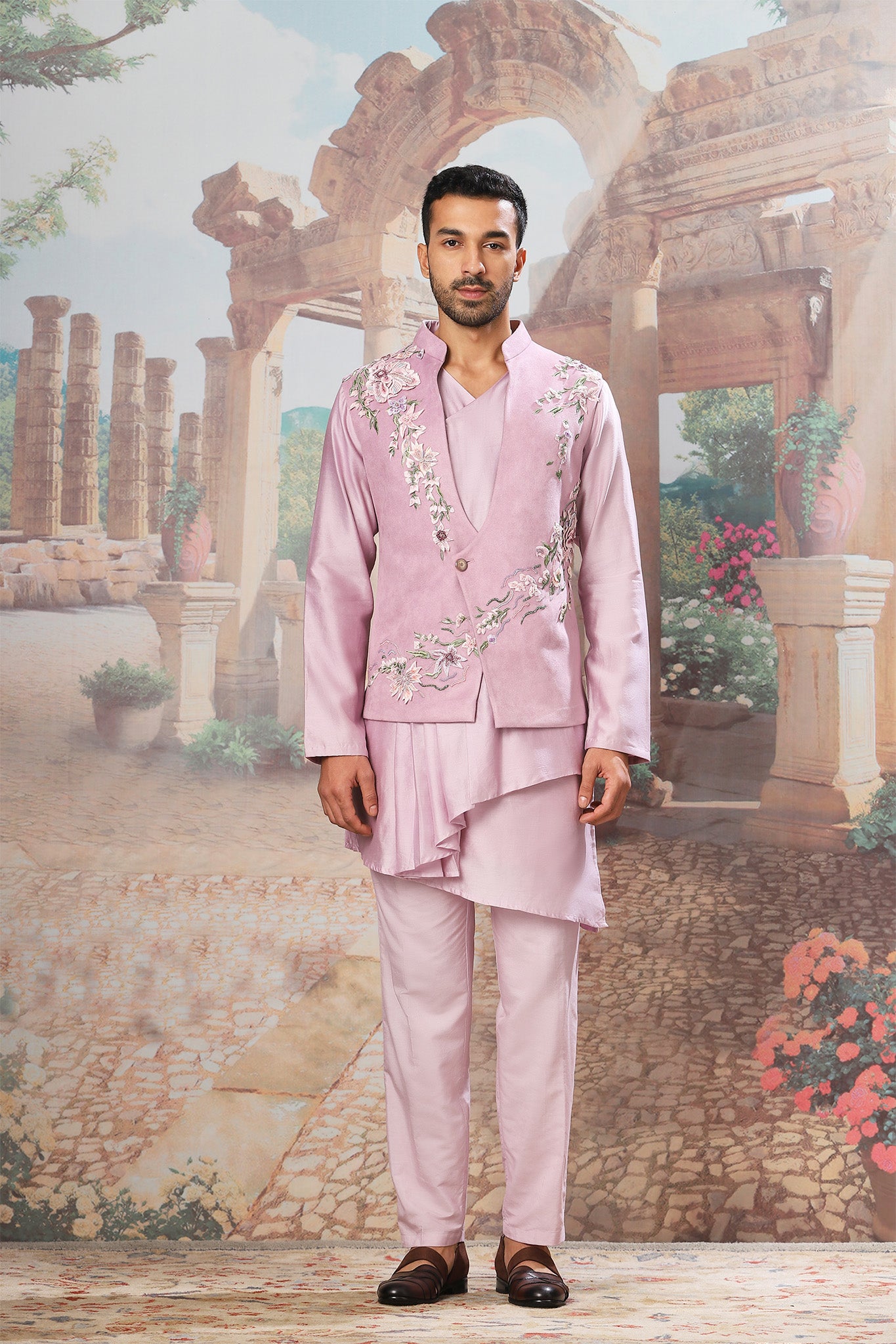 Lilac Wisteria Velvet Embroidered Kurta Bundi Set