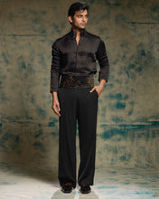 Load image into Gallery viewer, CLASSIC BLACK SHIRT

