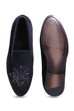 Load image into Gallery viewer, Midnight Crest Velvet Mojdis
