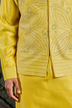 Load image into Gallery viewer, Yellow Sunray Waistcoat Set
