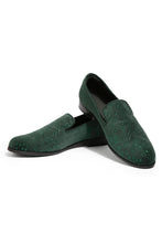 Load image into Gallery viewer, Emerald Eclipse Velvet Embroidered Shoes
