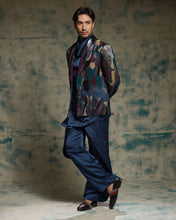 Load image into Gallery viewer, Multicolored Sequined Short Jacket Set
