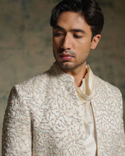 Load image into Gallery viewer, Honeyed Ivory Pearl Short Jacket set
