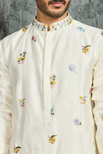 Load image into Gallery viewer, Ivory Gulmohar Bloom Waistcoat Set
