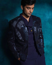 Load image into Gallery viewer, Midnight blue hand embroidered blue sequened short jacket set
