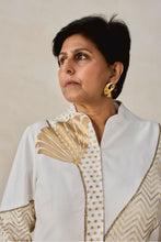 Load image into Gallery viewer, Short Jacket Kurta Pant Set
