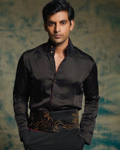 Load image into Gallery viewer, CLASSIC BLACK SHIRT

