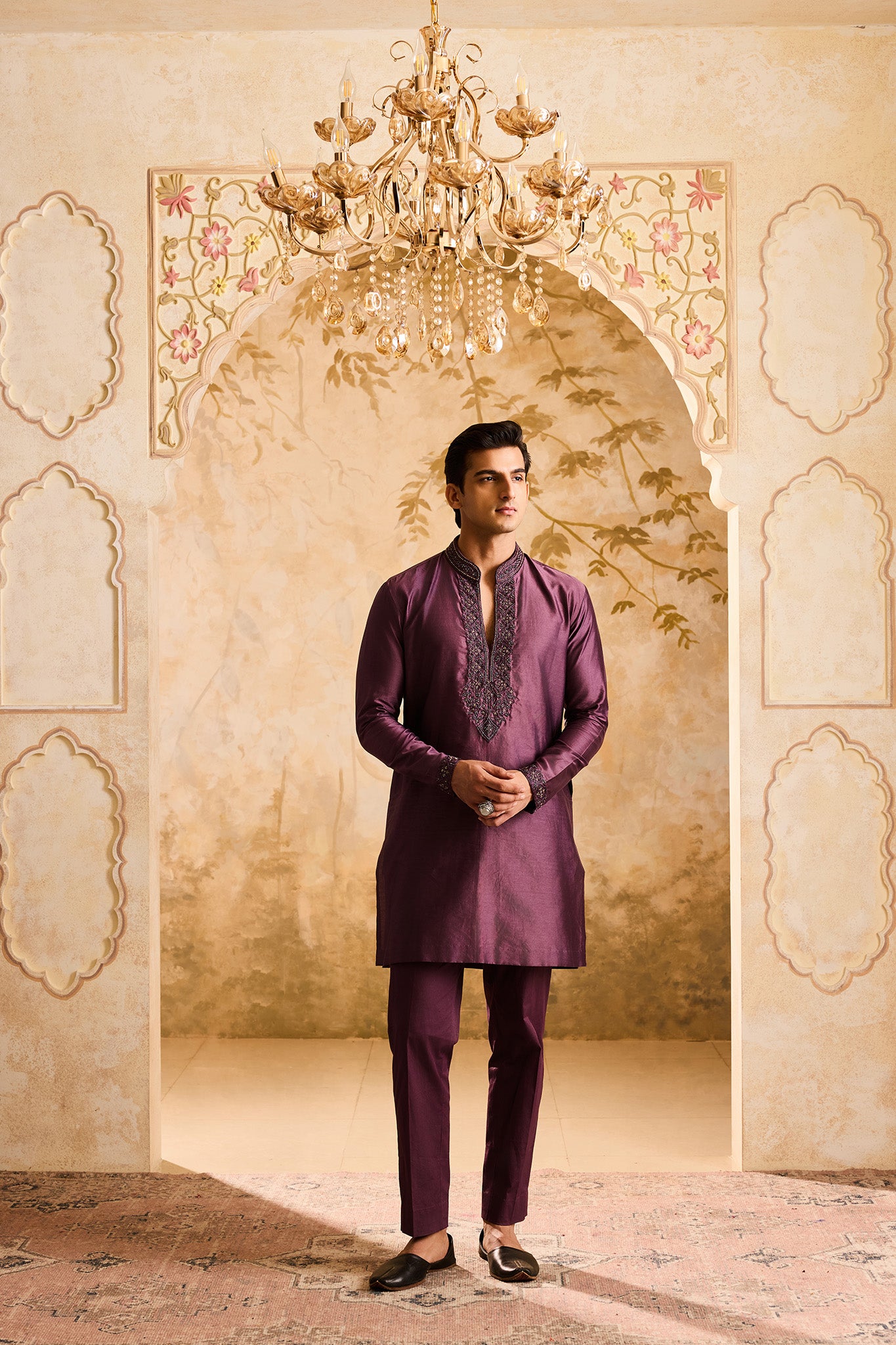 EMBROIDRED WINE KURTA PANT