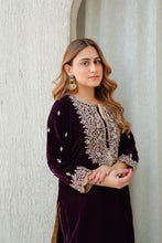 Load image into Gallery viewer, Naima - Short Kurta with Salwar
