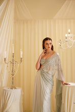 Load image into Gallery viewer, Arche off-white drape saree set
