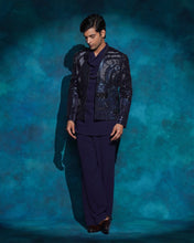 Load image into Gallery viewer, Midnight blue hand embroidered blue sequened short jacket set
