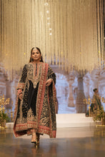 Load image into Gallery viewer, Hana - Chauga with Salwar and Odhni
