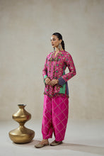 Load image into Gallery viewer, Fuschia Patola Silk Short Jacket Worked Salwar
