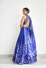 Load image into Gallery viewer, Peacock Garden
