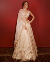 Load image into Gallery viewer, Reina Lehenga Set
