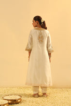 Load image into Gallery viewer, Shazana - Long A-line Chauga with Salwar
