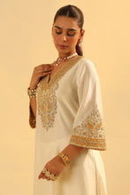 Load image into Gallery viewer, Shazana - Long A-line Chauga with Salwar
