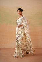 Load image into Gallery viewer, Lime yellow blouse, peticoat, running saree
